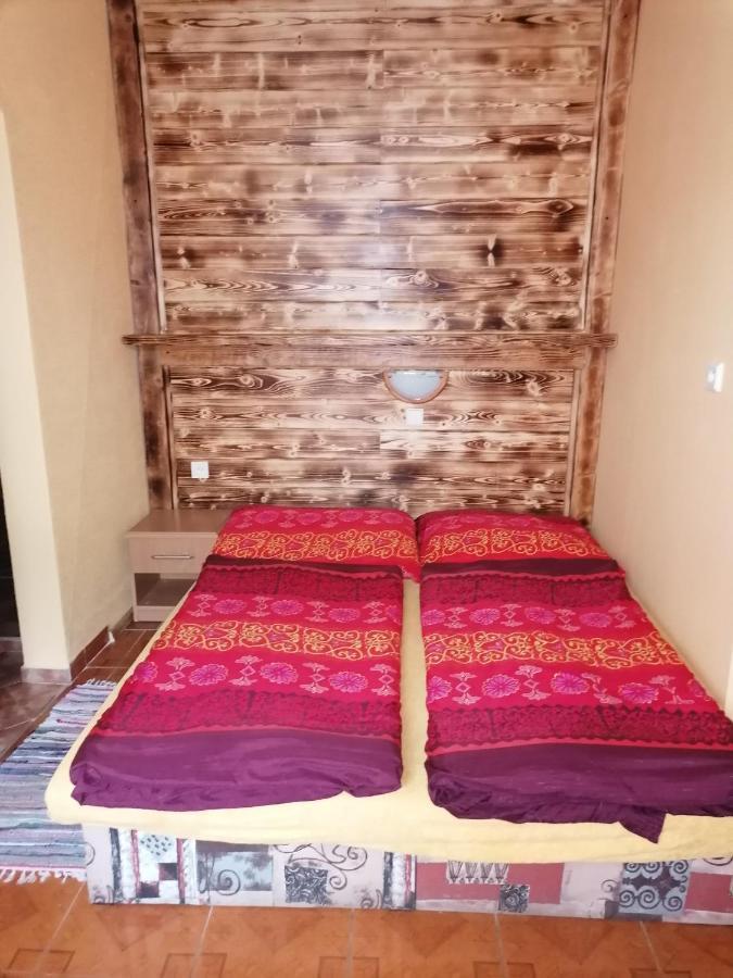 Chalupa Zuzana Hotel Lucky Ngoại thất bức ảnh